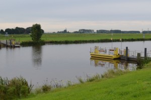 Zon helpt pontje overvaren
